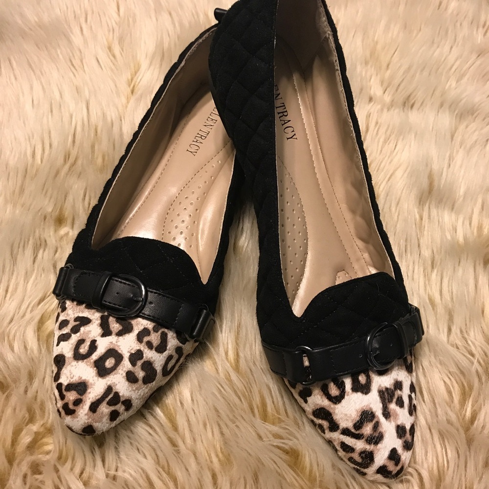 Ellen Tracy Black and Leopard Flats